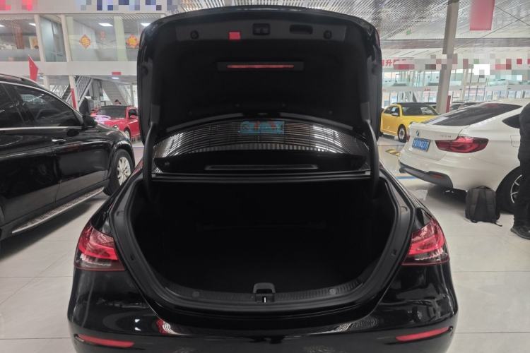 Used Mercedes-Benz E-Class 2021 Facelift E 260 L
