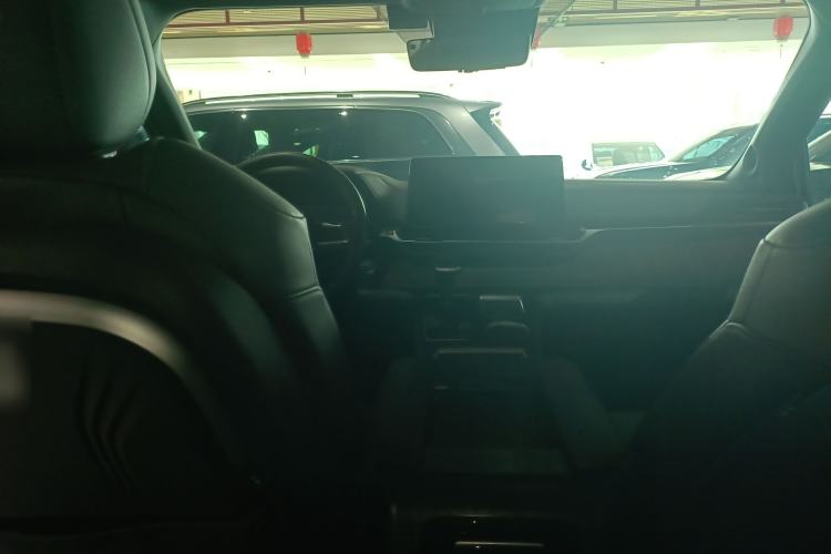 Used Toyota Granvia 2023 2.5L Hybrid Flagship VIP Edition