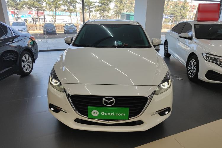 Used Mazda 3 Axela 2017 Sedan 1.5L Automatic Luxury Model Emission Standard China V
