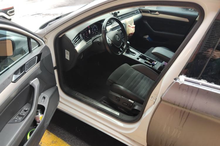 Used Volkswagen Variant 2018 380TSI Two-Wheel Drive Comfort Edition