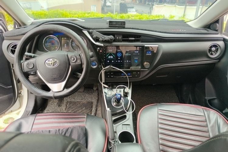 Used Toyota Corolla 2018 Dual-Engine 1.8L E-CVT Smart Edition
