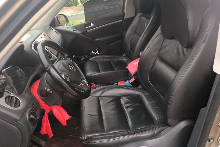 Used Volkswagen Tiguan 2015 1.8TSI Automatic Two-Wheel Drive Comfort Edition Left Front Seat