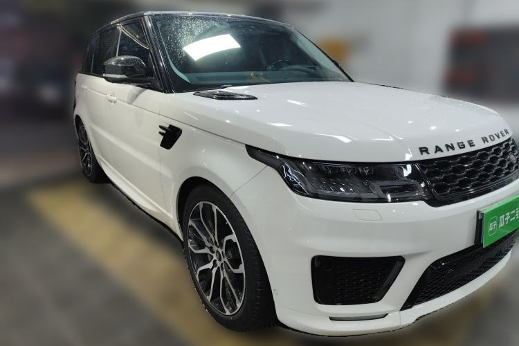 Used Land Rover Range Sport 2020 3.0 L6 HSE DYNAMIC Front Right 45 Deg