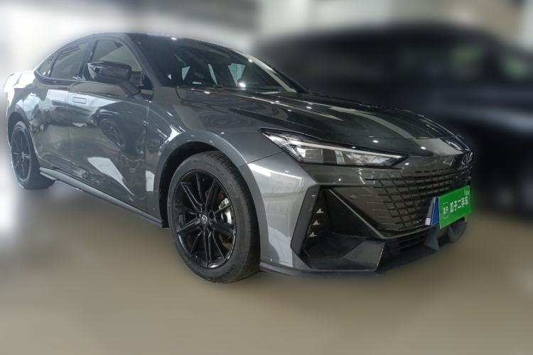 Used CHANGAN UNI-V 2023 1.5T Prestige Model