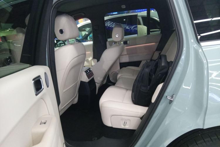 Used Li Auto L6 2025 Pro Smart Refresh Edition
