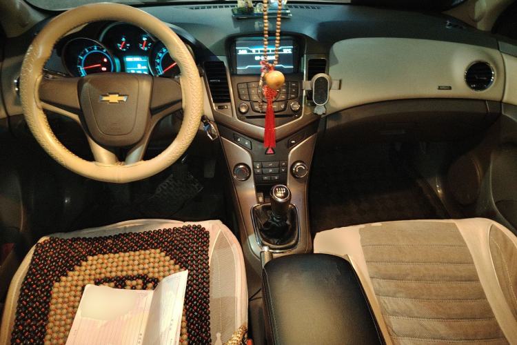 Used Chevrolet Cruze 2015 1.5L Classic SE MT
