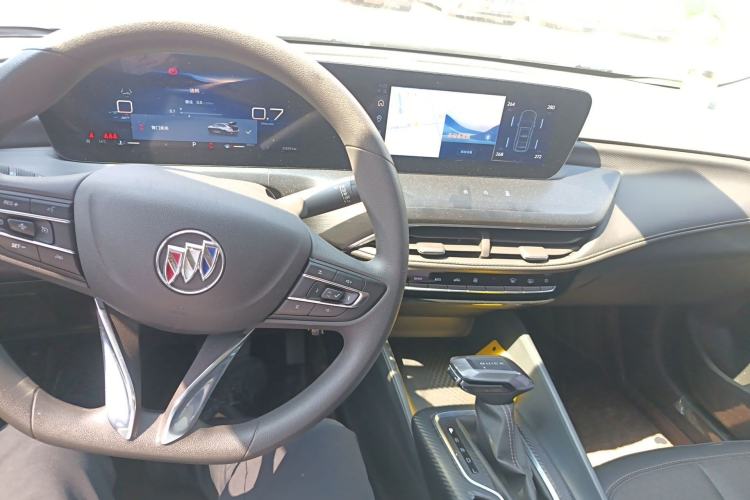 Used Buick Verano 2023 Pro Enjoyment Edition Center Console