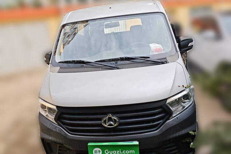 Used CHANGAN KUAYUE Xing V3 2022 1.5L Gasoline Enjoyment Model 5-Seat Passenger Vehicle JL473QH
