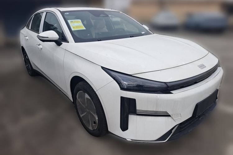 Used Geely Galaxy L6 2025 EM-i 140km Explorer+ Edition Front Right 45 Deg