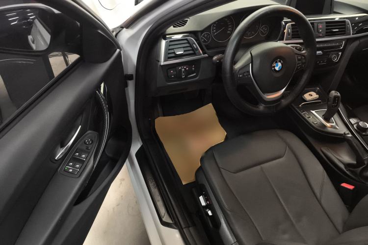 Used BMW 3 Series 2016 316i Fashion Model
