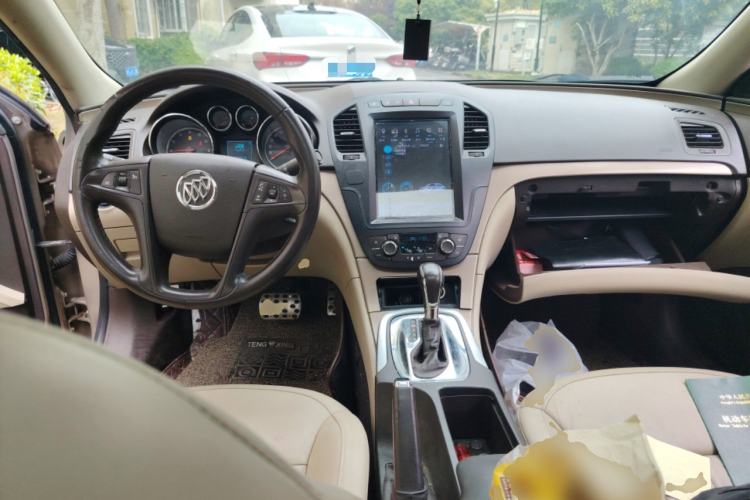 Used Buick Regal 2010 2.0L Expo Edition Center Console