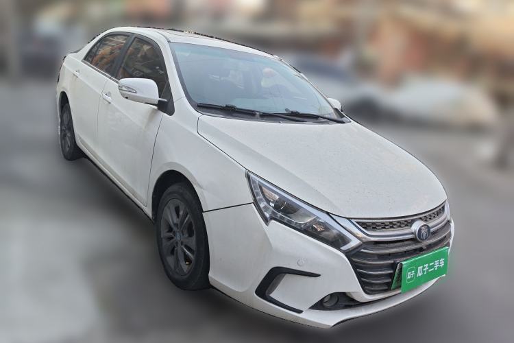 Used BYD Qin New Energy 2017 1.5T Luxury Model Front Right 45 Deg