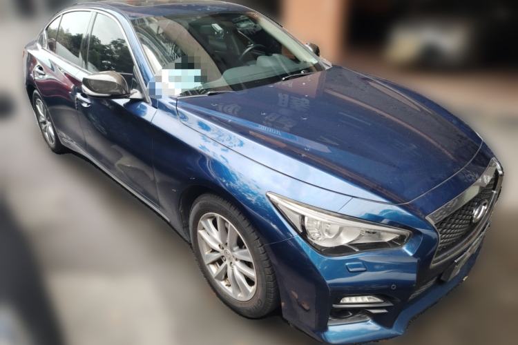 Used Infiniti Q50L 2016 2.0T Enjoyment Edition Front Right 45 Deg