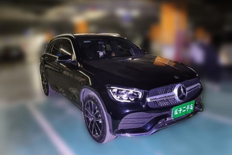 Used Mercedes-Benz GLC 2021 GLC 260 L 4MATIC Luxury Model Front Right 45 Deg