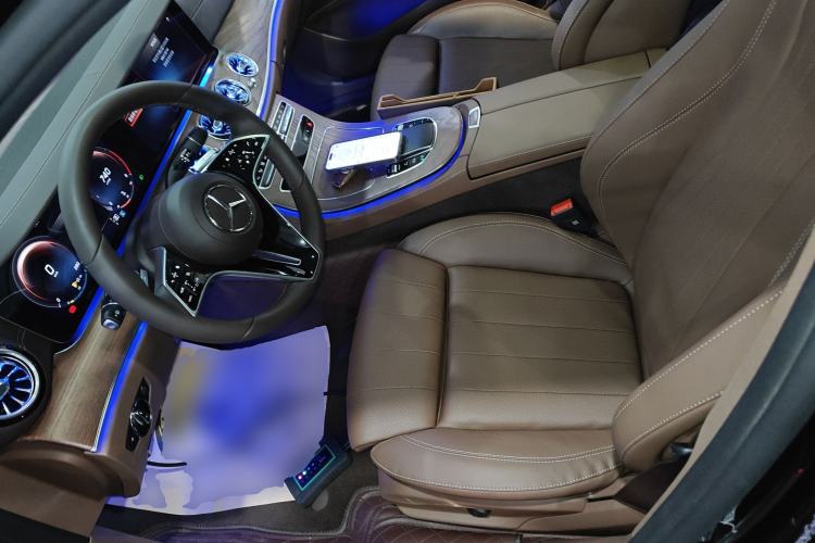 Used Mercedes-Benz E-Class 2023 Facelift E 260 L
