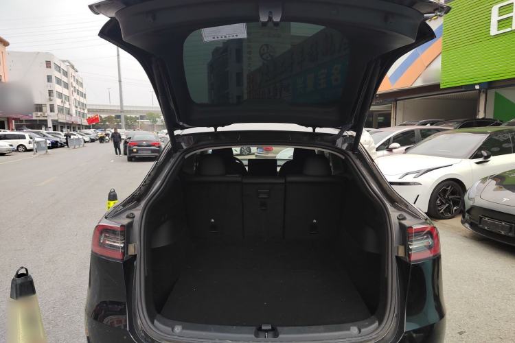 Used Tesla Model Y 2022 Rear-Wheel-Drive Version
