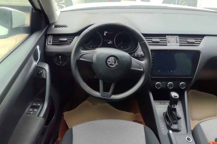 Used Skoda Octavia 2017 Classic Model 1.6L Automatic Standard Edition