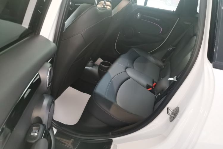 Used MINI MINI 2023 1.5T COOPER King's Cross Special Edition Five-Door Version
