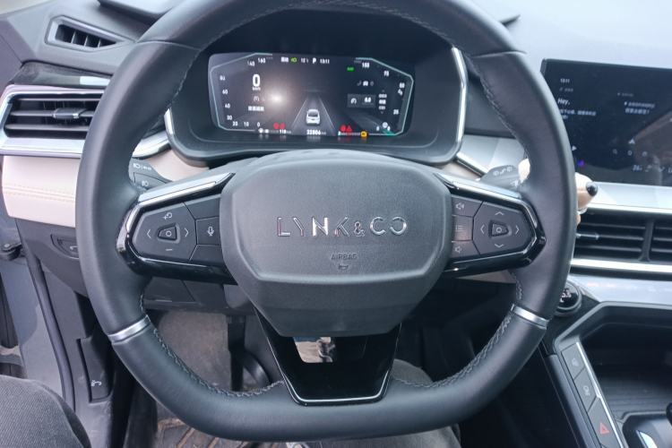 Used Lynk & Co 06 EM-P 2022 PHEV 84 km Range Pro Version
