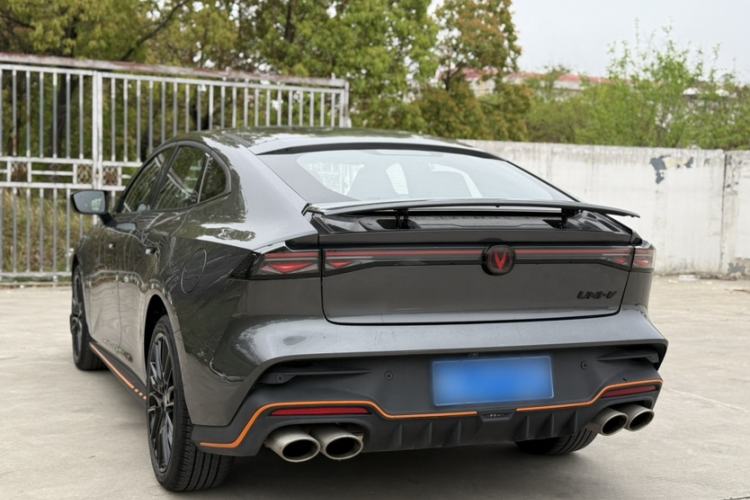 Used CHANGAN UNI-V 2025 Model Third-Generation 2.0T Dynamic Edition Exterior 2