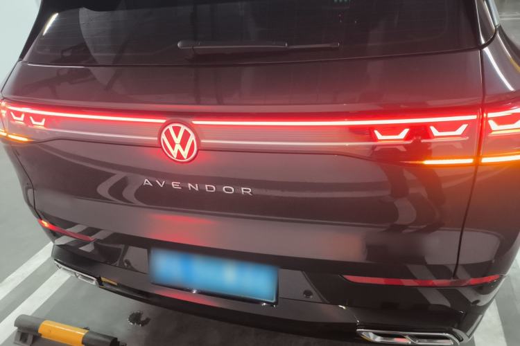 Used Volkswagen Tavendor 2024 380TSI All-Wheel Drive R-Line Cruise Edition Rear