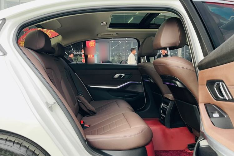 Used BMW 3 Series 2020 325Li First Edition Interior 10