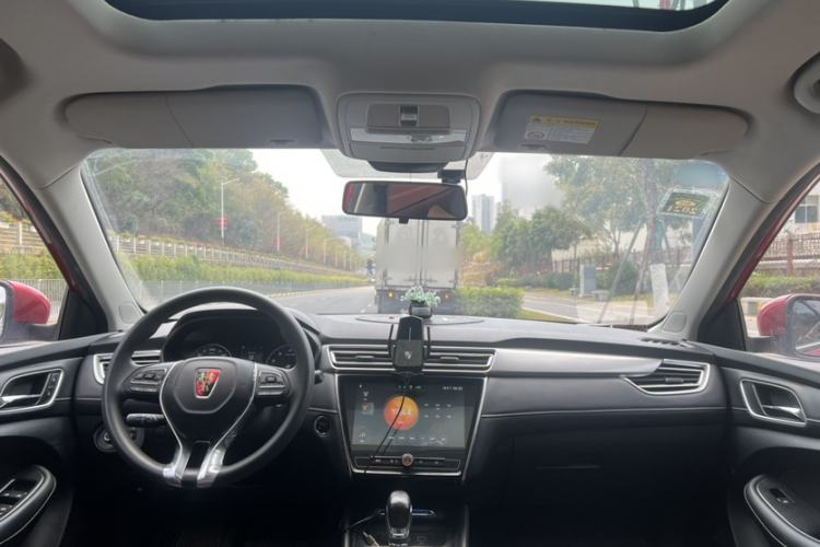 Used Roewe i5 2019 1.5L Automatic 4G Connected Langzhen Edition
