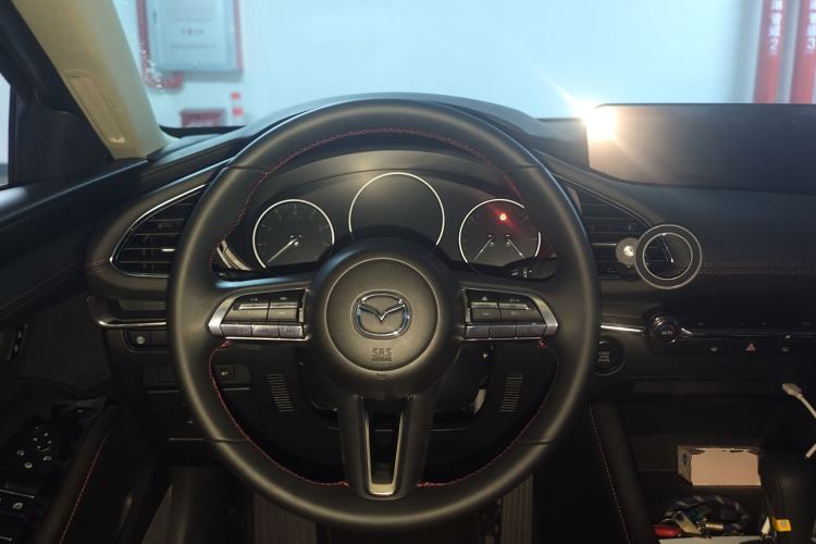 Used Mazda 3 Axela 2025 Model, 2.0L Automatic, Quality Excellence Edition Steering Wheel