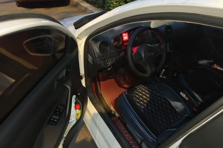 Used Volkswagen Jetta 2015 Zhuihui Edition 1.4L Manual Fashion Model Driver Seat