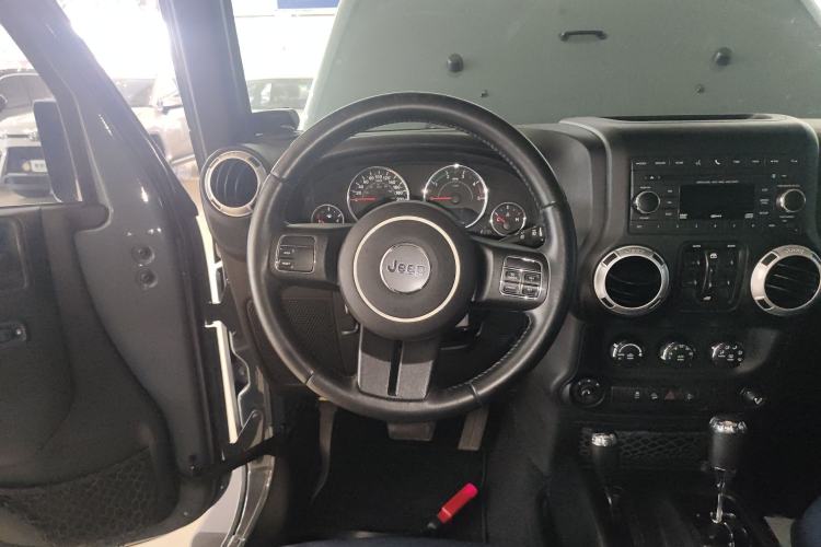 Used Jeep Wrangler 2015 2.8TD Sahara Four-Door Comfort Edition