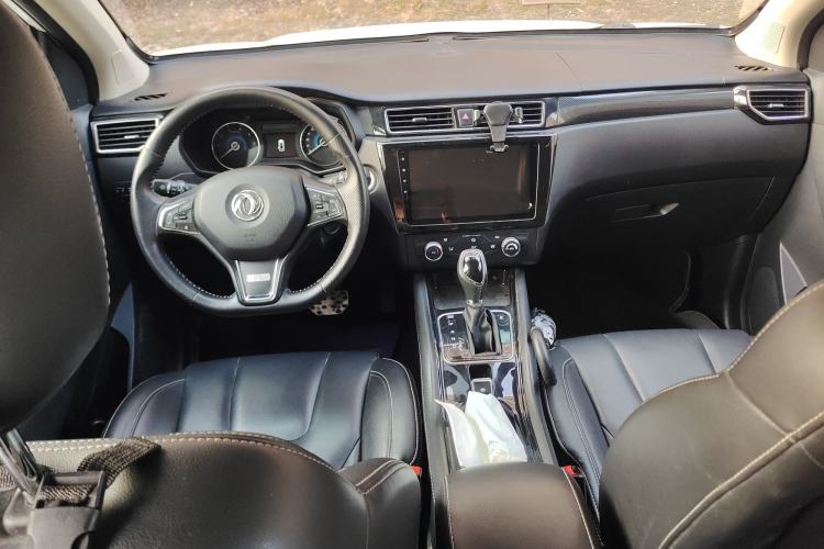 Used Dongfeng Fengon 580 2017 1.5T CVT Luxury Model
