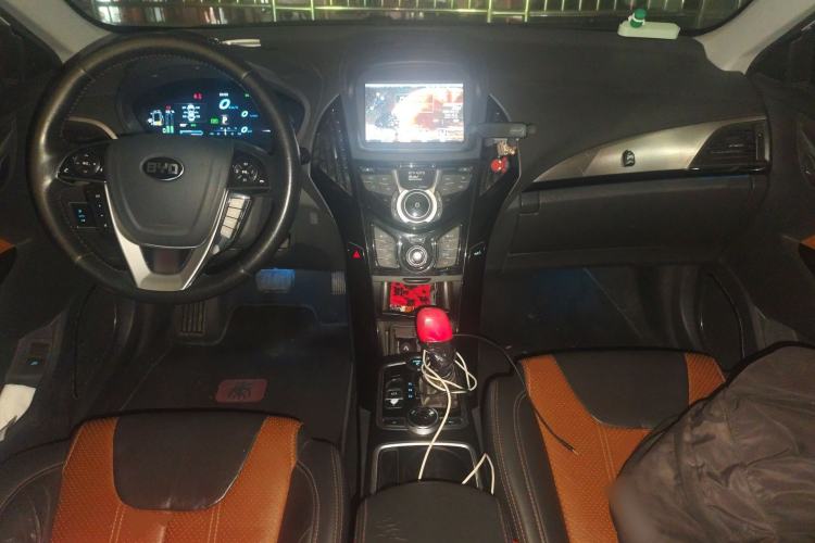 Used BYD Qin New Energy 2015 1.5T Dual-Crown Flagship Plus Edition