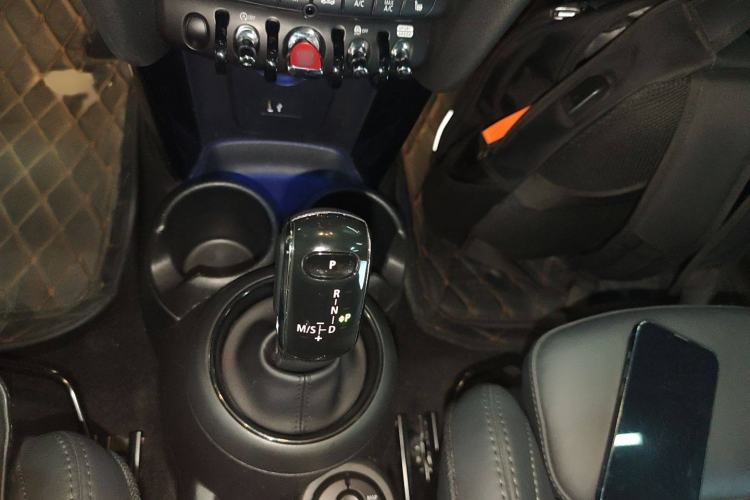 Used MINI MINI 2022 2.0T COOPER S Artist Five-Door Edition