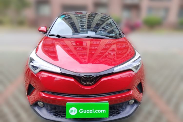 Used Toyota C-HR 2018 2.0L Flagship Sunroof Version China V Standard
