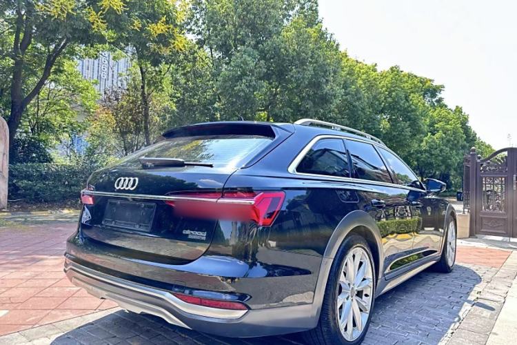 Used Audi A6 2020 allroad quattro Explorer 55 TFSI Prestige Off-Road Model
