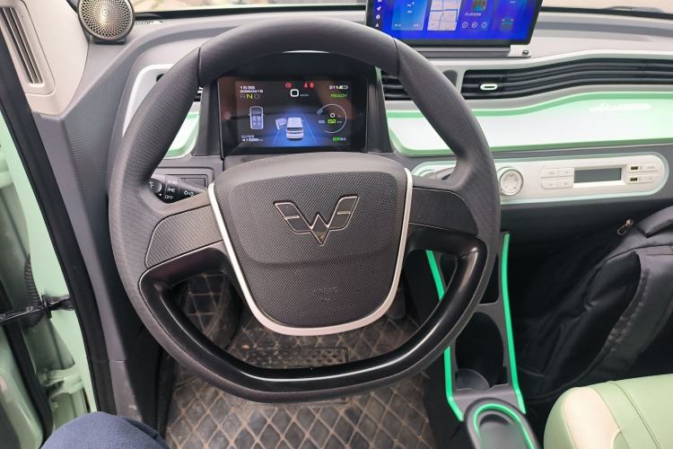Used Wuling Hongguang MINIEV 2021 Macaron Premium Model – Lithium Iron Phosphate Steering Wheel