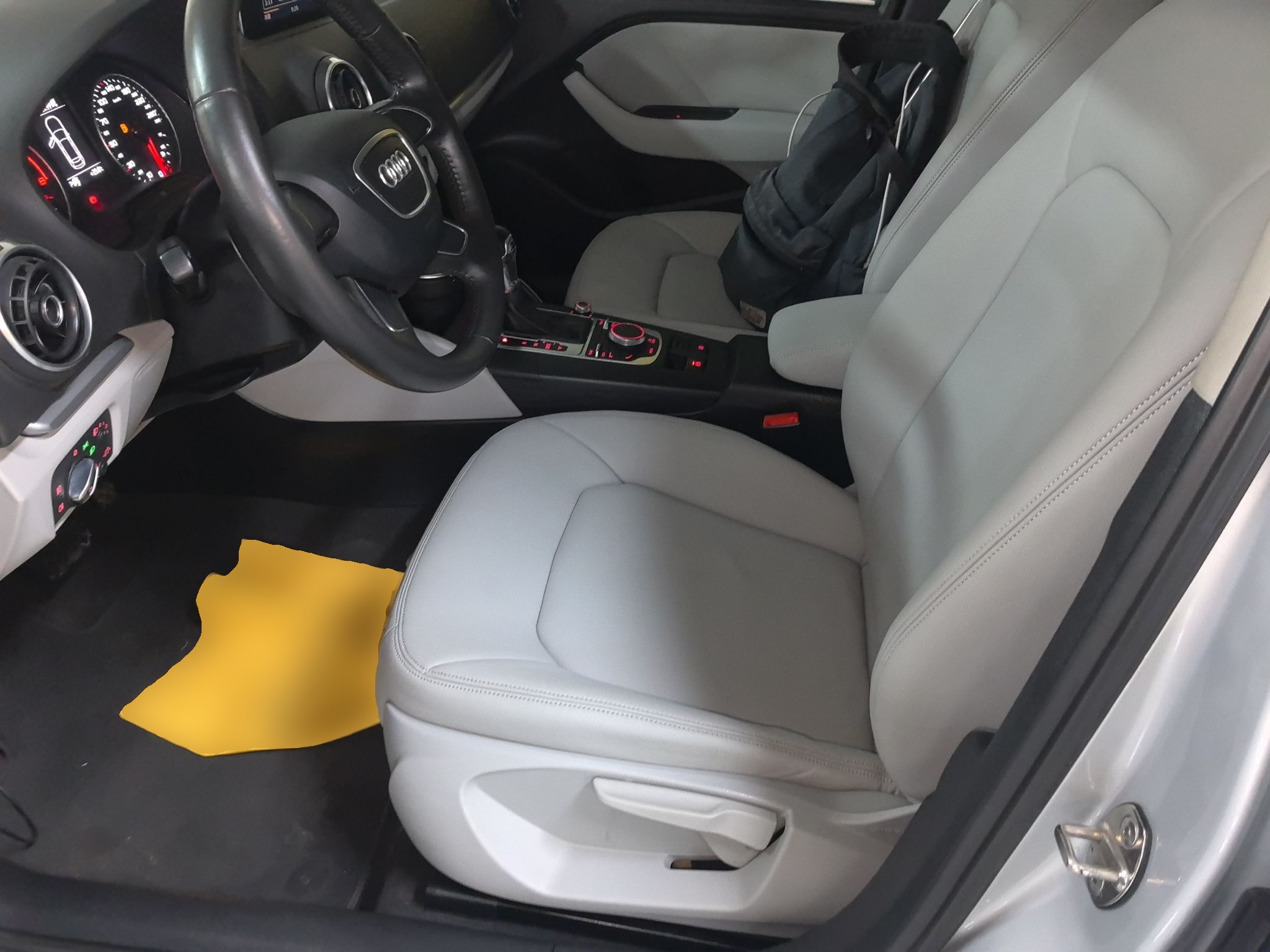 Interior delantero