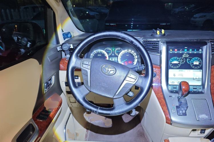 Used Toyota Alphard 2011 3.5L Luxury Edition