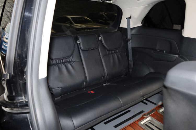 Used Honda Elysion 2016 2.4L Supreme Edition Interior 10