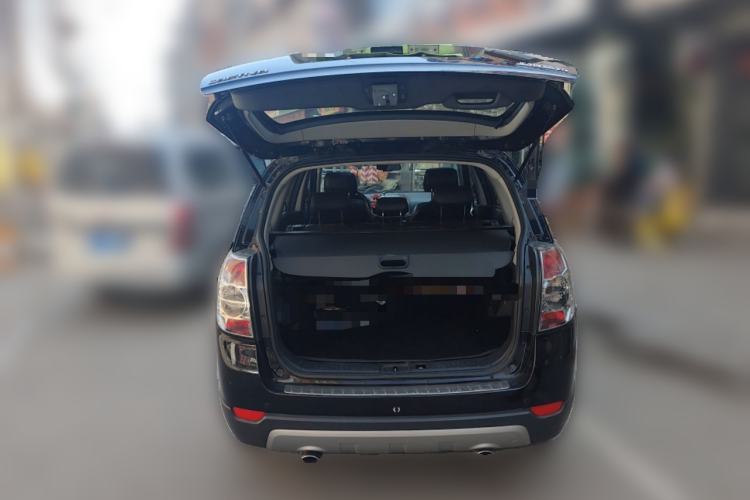 Used Chevrolet Captiva 2012 2.4L 4x4 Flagship Edition 7 Seats
