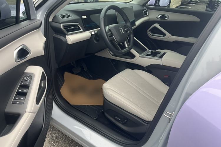 Used BYD Yuan UP 2025 Intelligent Driving Version 401 km Leading Edition