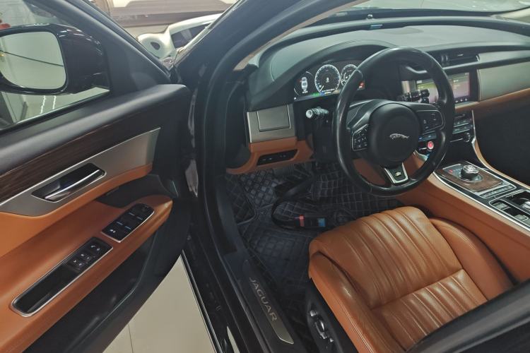 Used Jaguar XFL 2017 XFL 2.0T 240PS Luxury Edition
