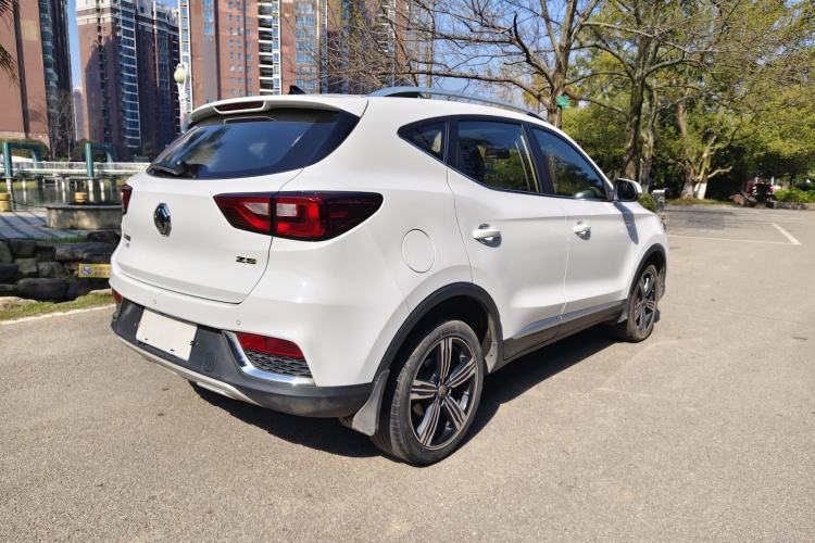 Used MG ZS 2018 1.5L Manual 65-inch Giant-Screen Sunroof Version China V Standard
