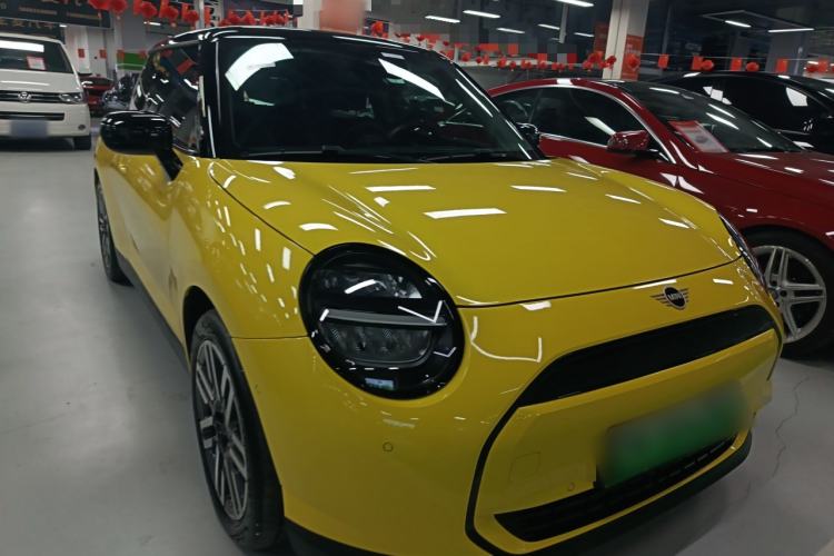 Used MINI Electric MINI COOPER 2024 456km COOPER E Classic Edition