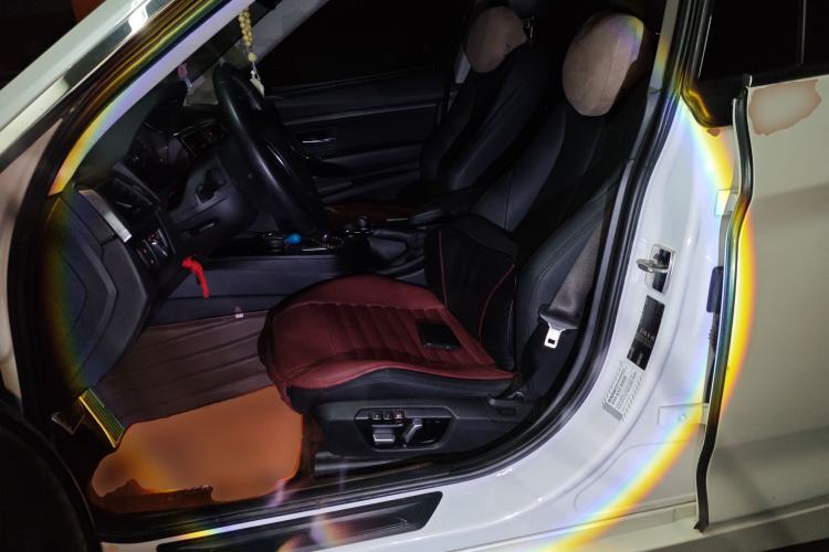 Used BMW 3 Series GT 2018 320i Sport Edition Left Front Seat