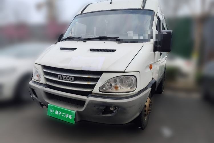 Used Iveco Power Daily 2017 2.5T Classic A32 Mid-Roof 6-7 Seater Bus 47Z5