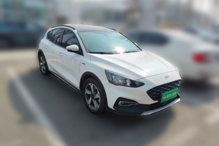 Used Ford Focus 2019 Hatchback EcoBoost 180 Automatic Trendy Model