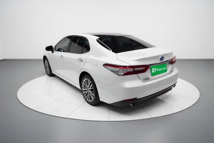 Used Toyota Camry 2018 Dual-Engine 2.5 HG Luxury Edition Exterior 2