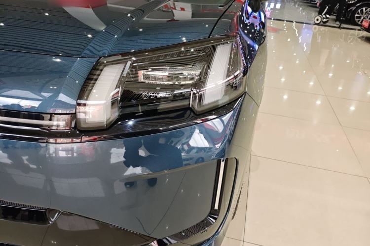 Used AION V 2026 Model Aion Tyrannosaurus Family Edition 520 Zhi Zun Edition
