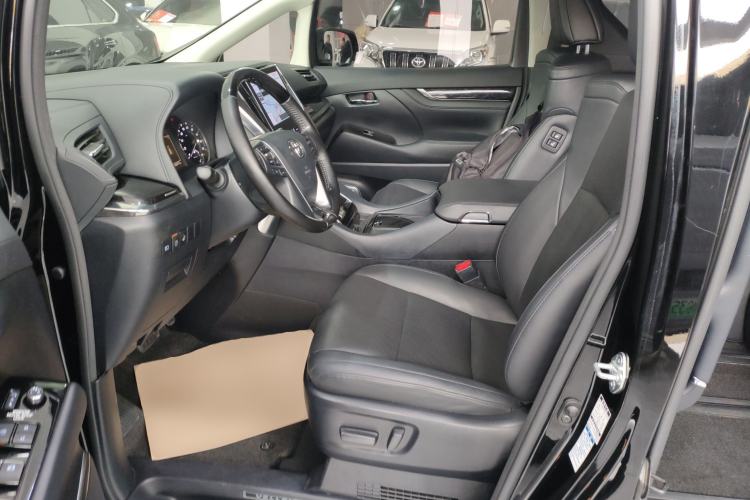 Used Toyota Vellfire 2020 Dual-Engine 2.5L HV Luxury Edition
